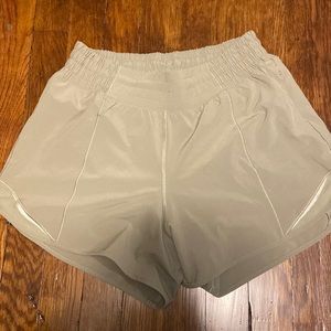 Lululemon hotty hot HR long shorts NWOT